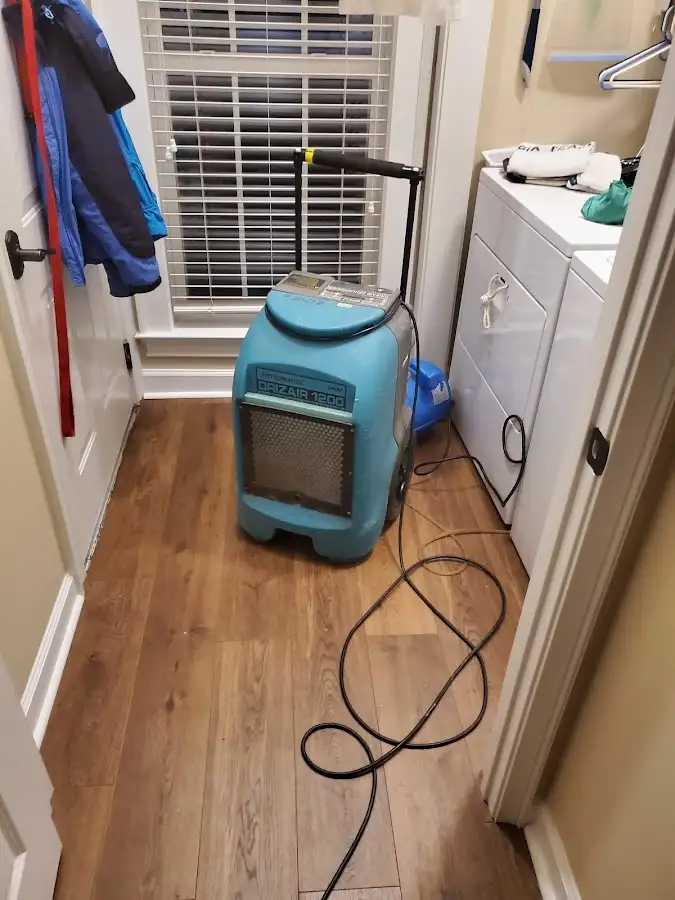 Commercial dehumidifier deployed for Flood Damage Cleanup in Guntersville